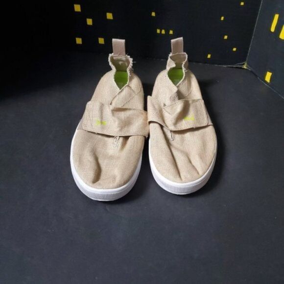 Puma Tan Canvas style slip ons - Picture 5 of 9